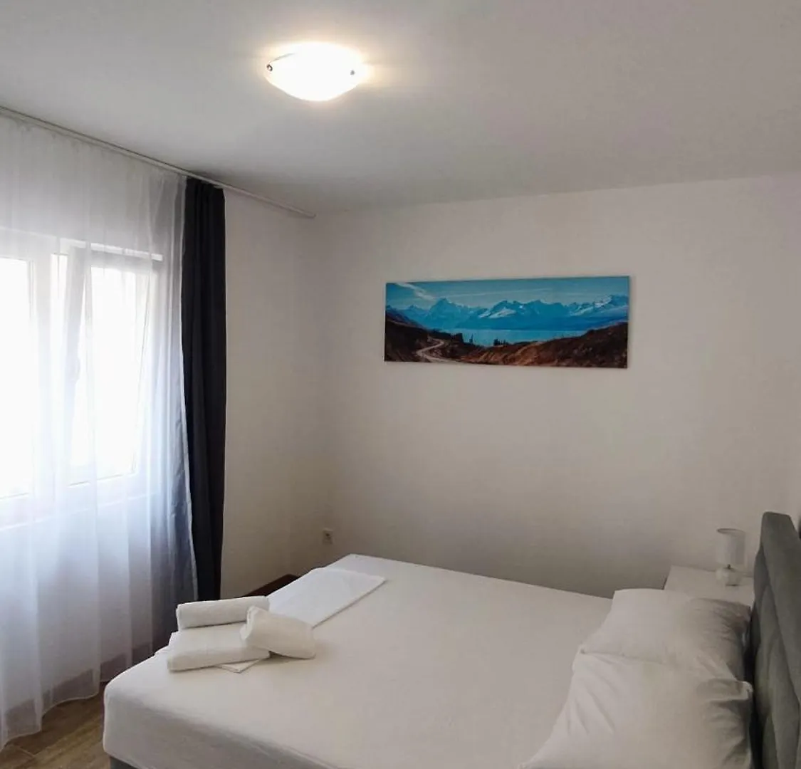 Apartments Rodin Trogir 0*,